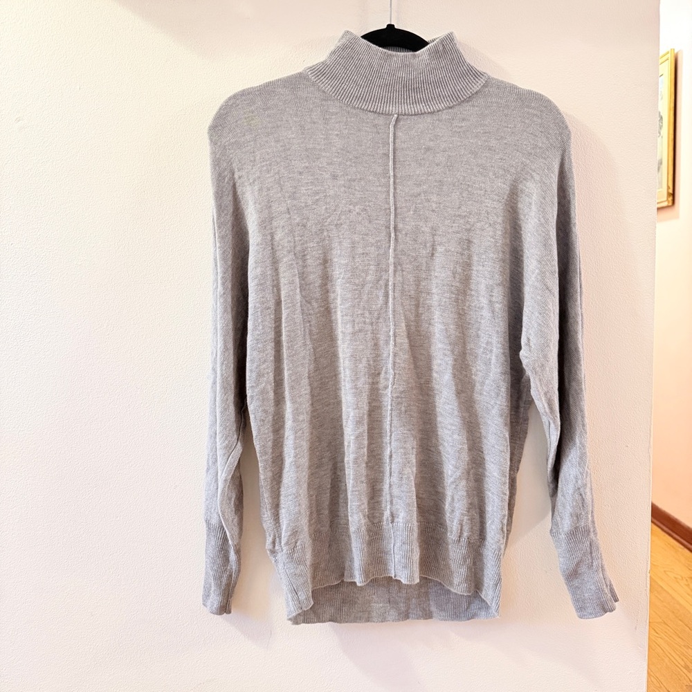 Magaschoni Sweater Mock Turtle Necked Size M